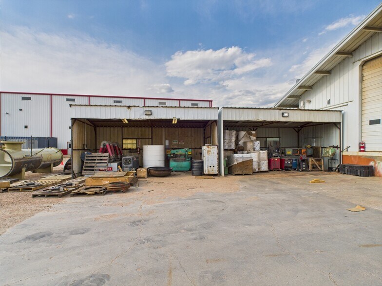 More Photos Of 1461 43rd St, Evans Warehouse For Lease