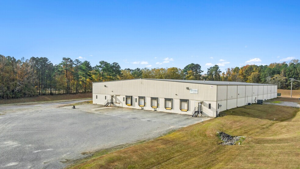 Primary Photo Of 908 J R Industrial Dr, Sanford Manufacturing For Lease