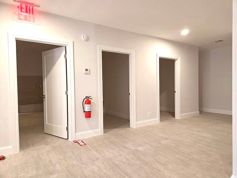 More Photos Of 5317 W Atlantic Ave, Delray Beach Medical For Lease