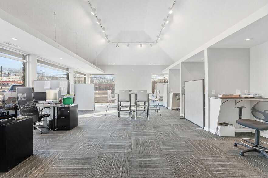 More Photos Of 544 Pearl Rd, Brunswick Freestanding For Sale