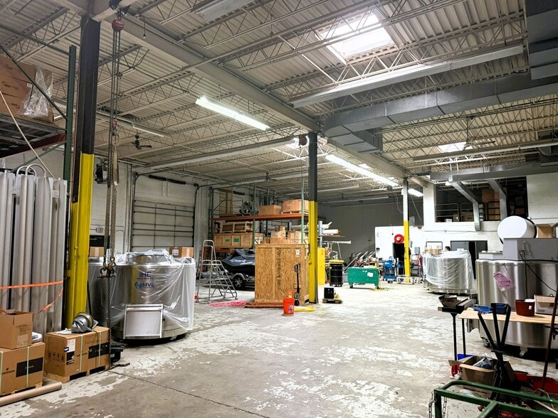 More Photos Of 7905 Airpark Rd, Gaithersburg Light Distribution For Lease
