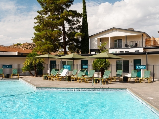 More Photos Of 54850 29 Palms Hwy, Yucca Valley Hotel For Sale
