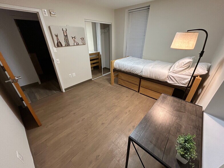 More Photos Of 2807 Connecticut Ave NW, Washington Apartments For Sale
