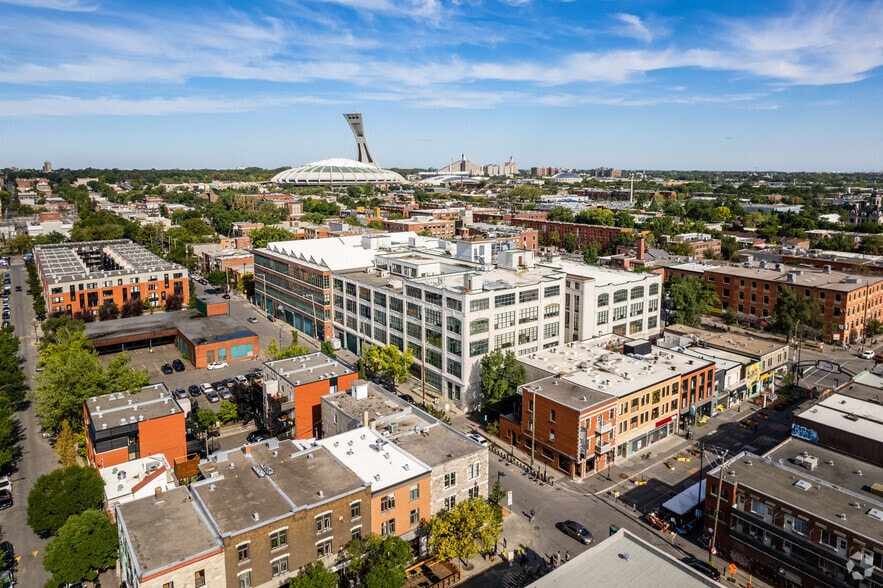 Primary Photo Of 2030-2050 Boul Pie IX, Montréal Loft Creative Space For Lease