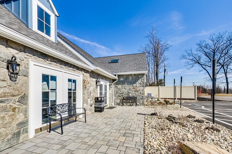 More Photos Of 5420 Olney Laytonsville Rd, Olney Auto Dealership For Lease