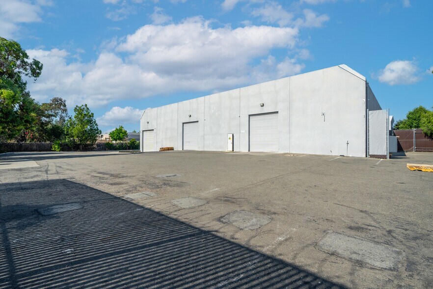 More Photos Of 193-199 Topaz St, Milpitas Warehouse For Sale