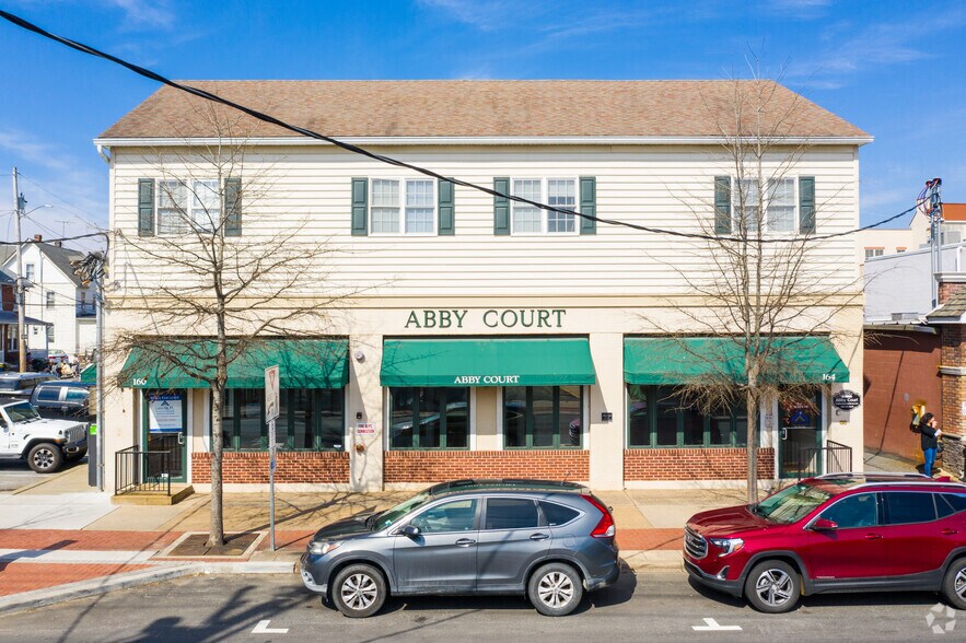 More Photos Of 4 Choate St, Newark Storefront For Lease