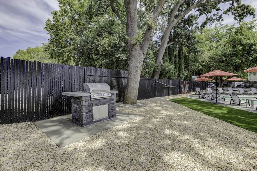 More Photos Of 929 Nord Ave, Chico Apartments For Sale