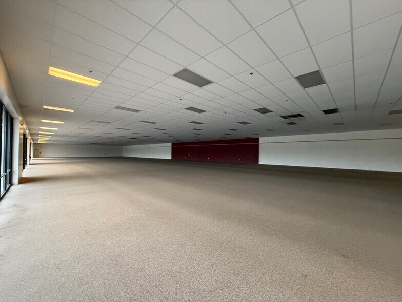 More Photos Of 630 N Telegraph Rd, Monroe Freestanding For Lease