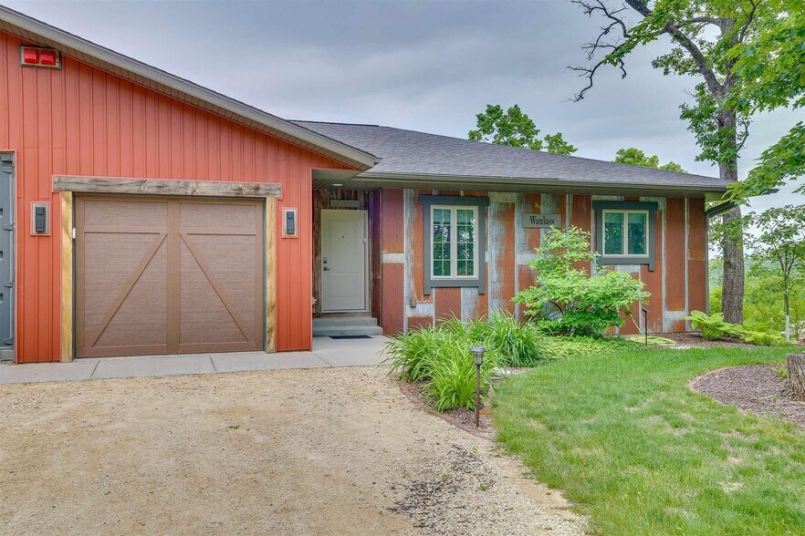 More Photos Of N7703 Wanlass Rd, Mindoro Hotel For Sale