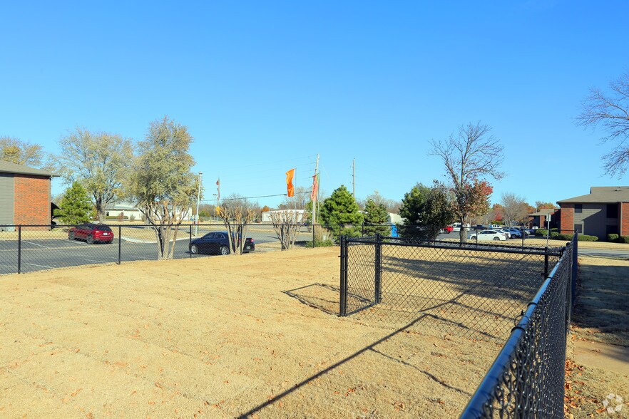 More Photos Of 6326 S 107th East Ave, Tulsa Apartments For Sale