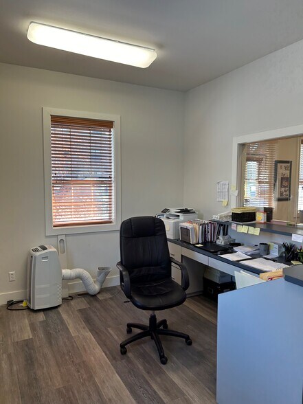 More Photos Of 315 S River St, Hailey Medical For Sale