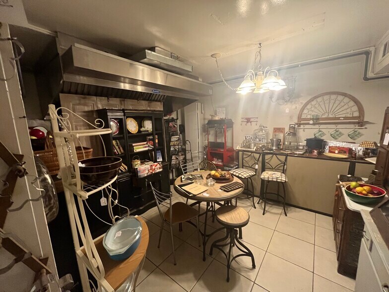 More Photos Of 8111 Highway 119, Alabaster Freestanding For Sale