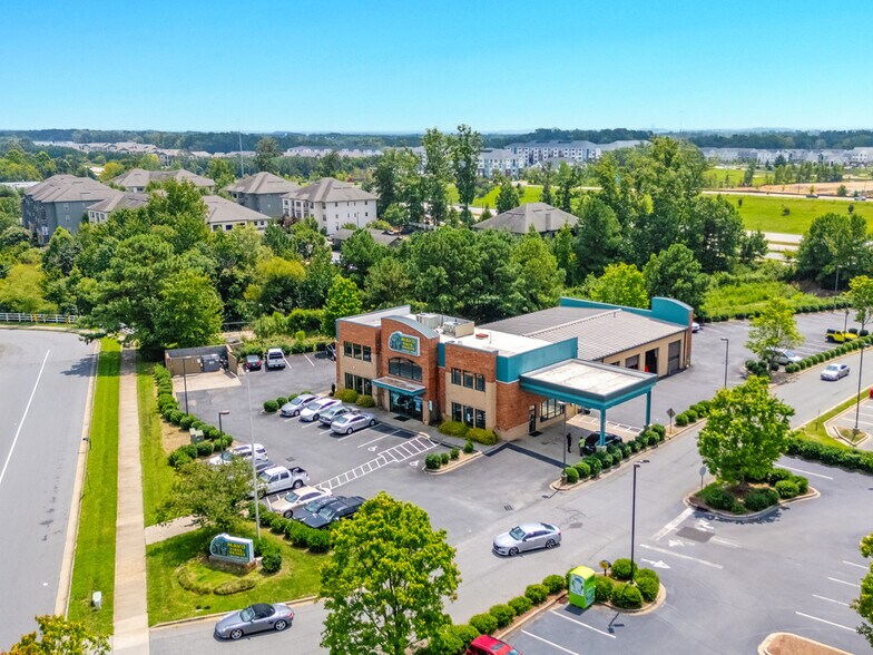 More Photos Of 5080 Highland Shoppes Dr, Charlotte Auto Repair For Sale