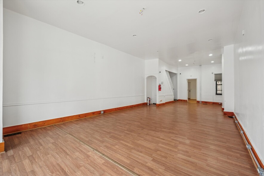 More Photos Of 2838 N 22nd St, Philadelphia General Retail For Sale