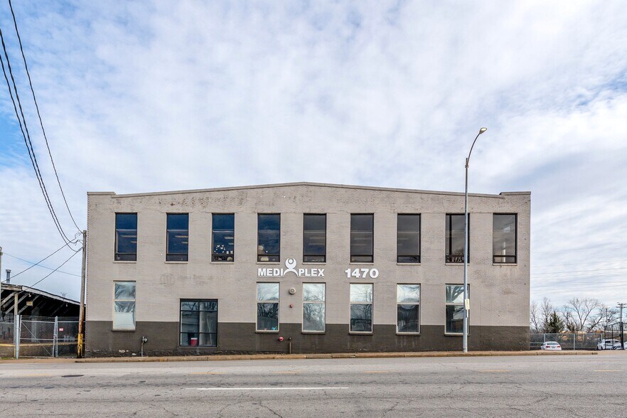 More Photos Of 1470 S Vandeventer Ave, Saint Louis Loft Creative Space For Sale