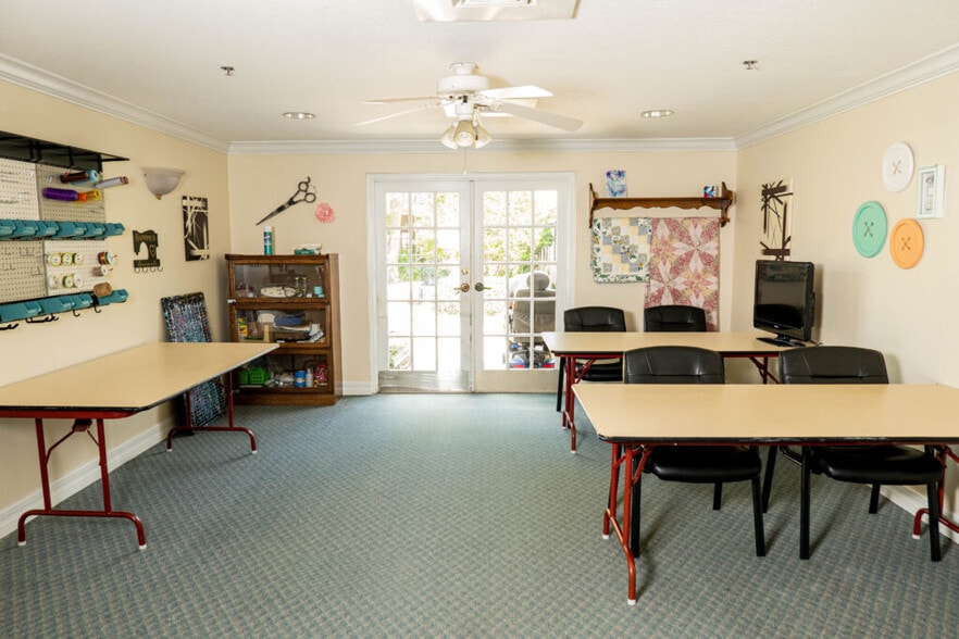 More Photos Of 12 E Grove Ave, Lake Wales Assisted Living For Sale