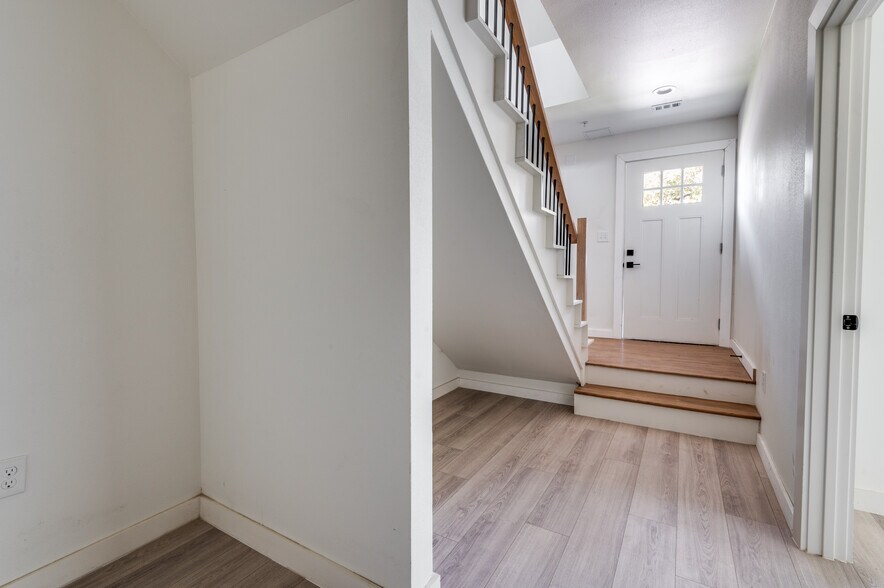 More Photos Of 504 O Connor Rd, Irving Multifamily For Sale