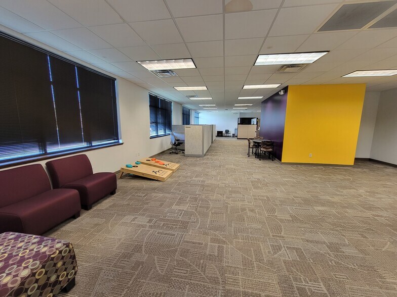 More Photos Of 5120 S Solberg Ave, Sioux Falls Office For Lease