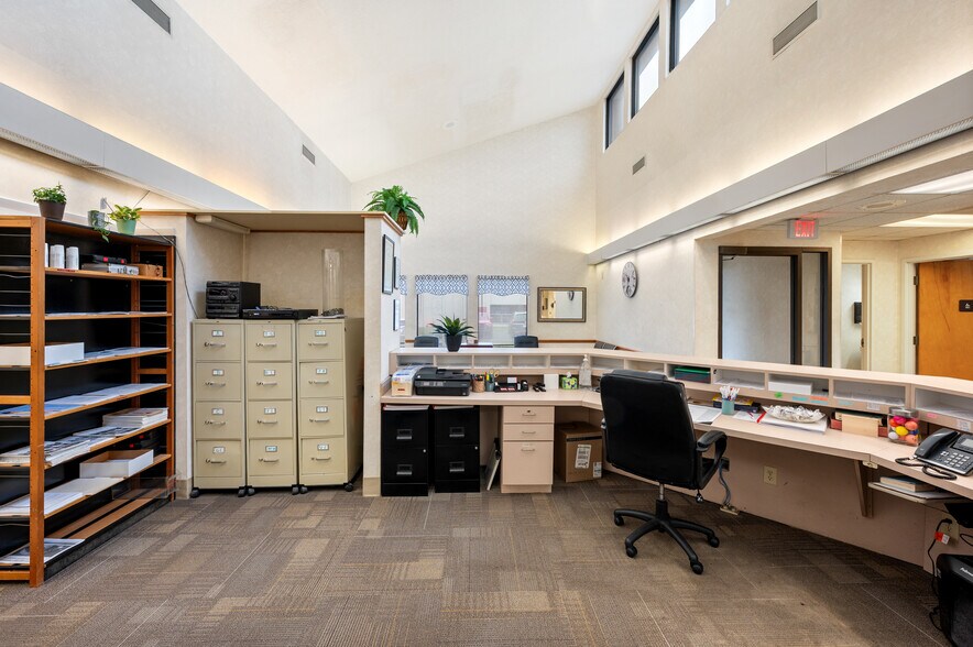 More Photos Of 5410 N Tryon St, Charlotte Medical For Sale