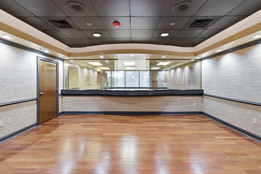 More Photos Of 661 E Altamonte Dr, Altamonte Springs Medical For Sale