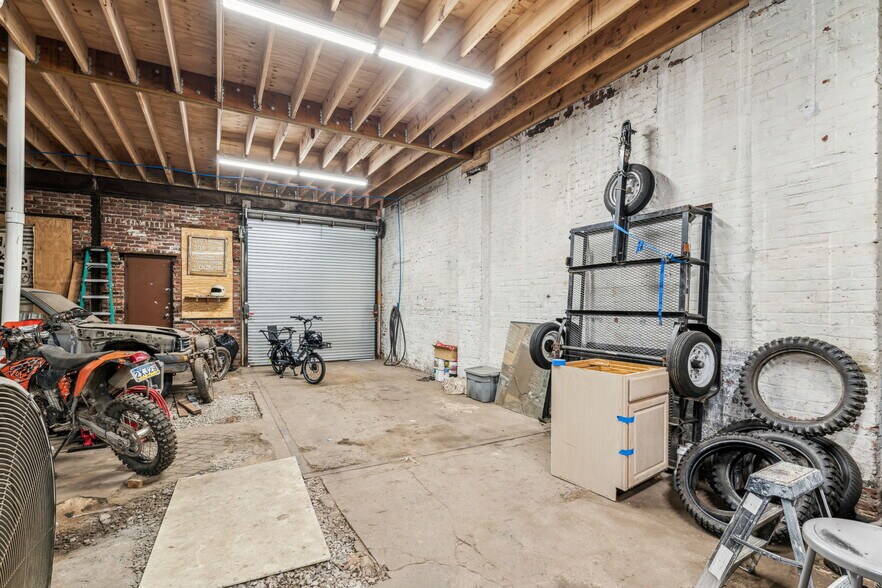 More Photos Of 2822-2824 Jasper St, Philadelphia Warehouse For Sale
