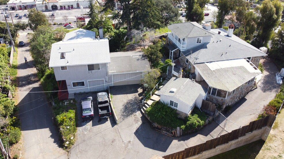More Photos Of 702 E Vista Way, Vista Multifamily For Sale
