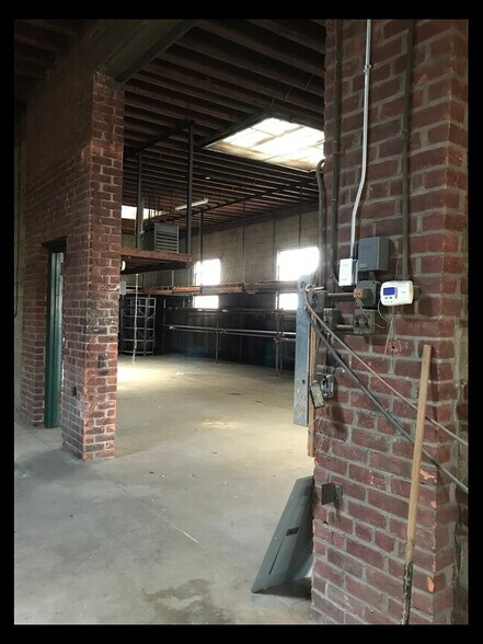 More Photos Of 3533 Vernon Blvd, Long Island City Warehouse For Lease