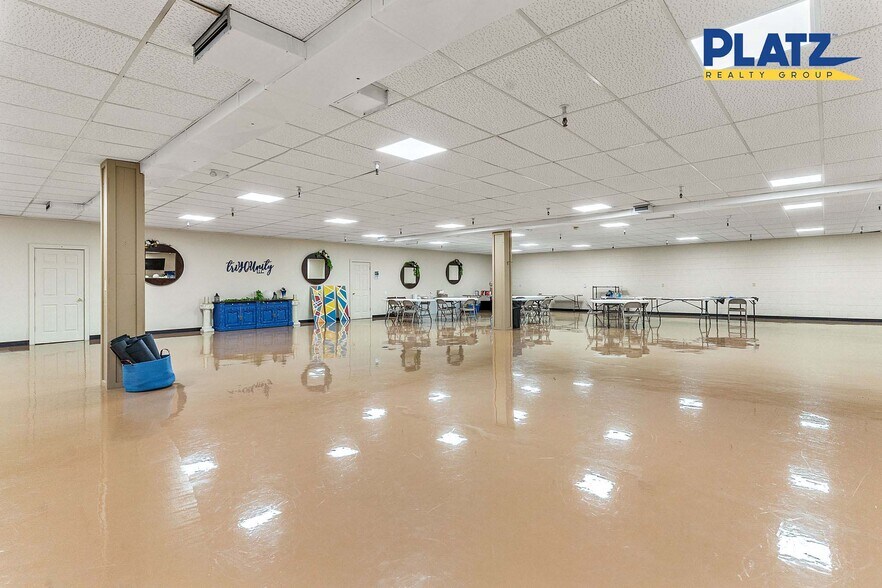 More Photos Of 231-239 Main Ave SW, Warren Storefront For Sale