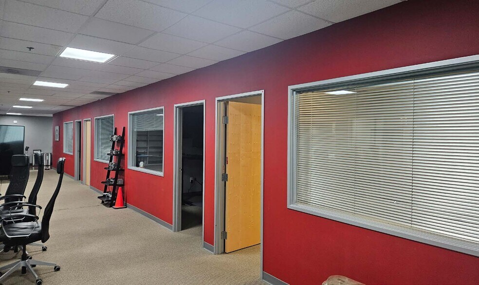 More Photos Of 3254 Grey Hawk Ct, Carlsbad Light Manufacturing For Sale