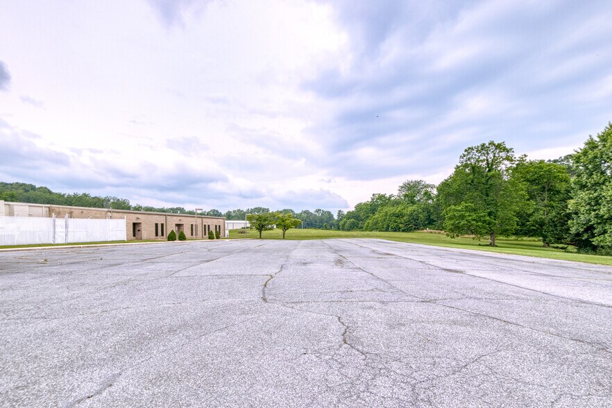 More Photos Of 5190 Dominion Dr, Dublin Warehouse For Sale