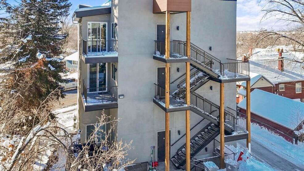 More Photos Of 302 40th St, Ogden Multifamily For Sale