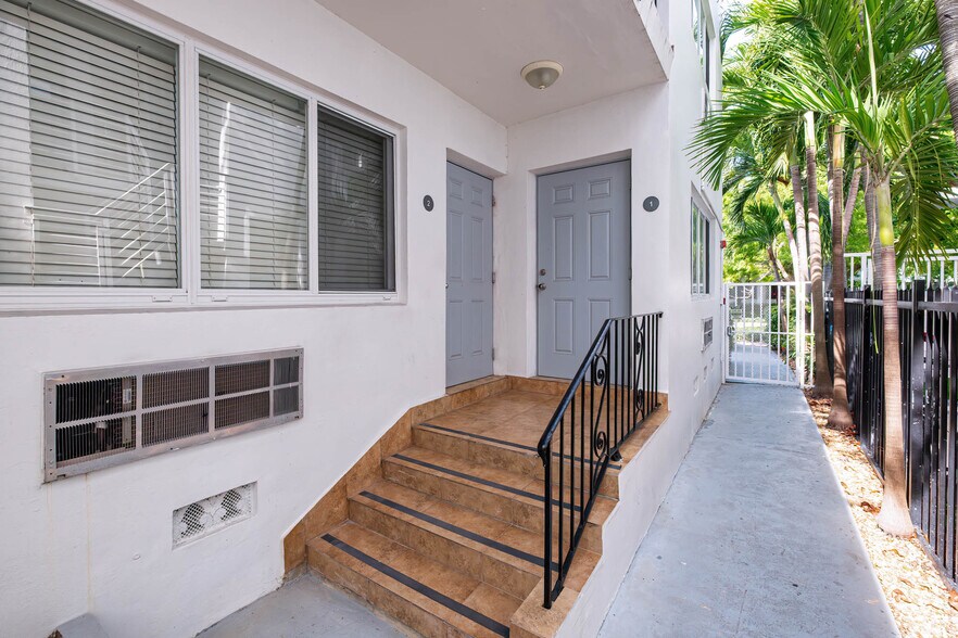 More Photos Of 1110 Pennsylvania Ave, Miami Beach Multifamily For Sale