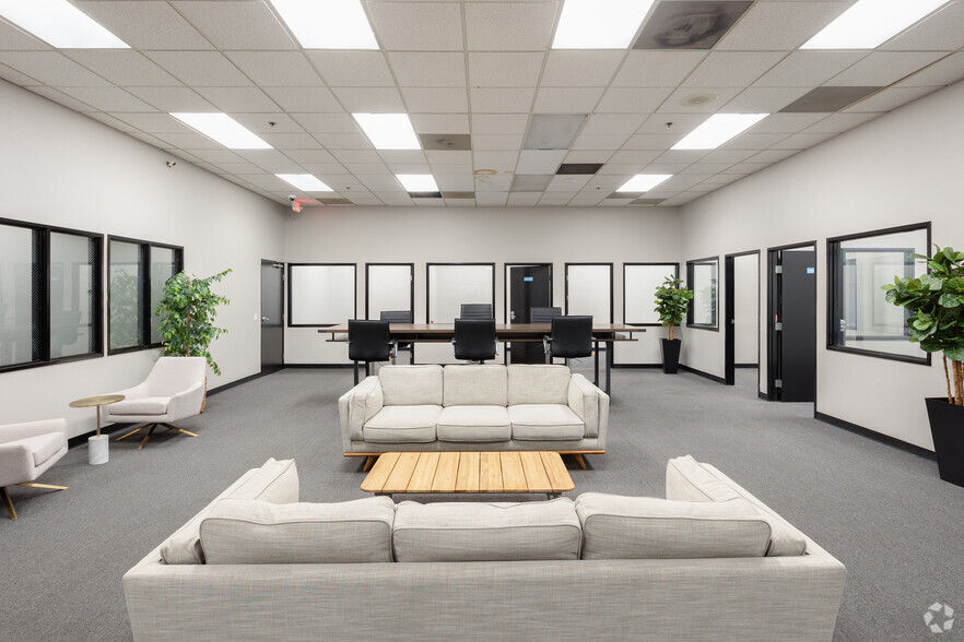 More Photos Of 3731 Warner Ave, Santa Ana Warehouse For Lease