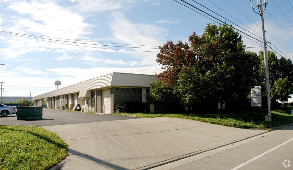 More Photos Of 515-553 Schrock Rd, Columbus Warehouse For Lease