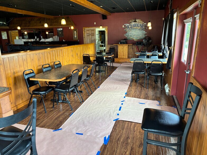 More Photos Of N1016 County Road L, Watertown Restaurant For Sale