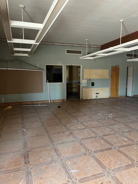 More Photos Of 401 S 3rd St, Blythe Religious Facility For Sale