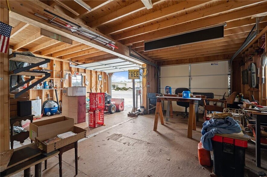 More Photos Of 1016 State Route 13, Cortland Flex For Sale