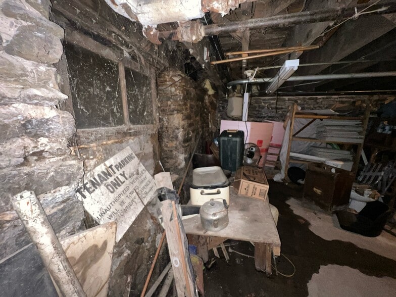 More Photos Of 2 Tayco St, Menasha Multifamily For Sale