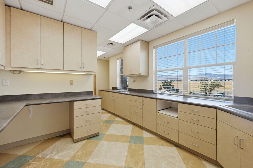 More Photos Of 7478 S Campus View Dr, West Jordan Medical For Lease