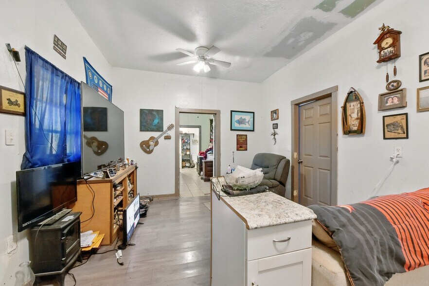 More Photos Of 22839 Highway 146 N, Cleveland Convenience Store For Sale