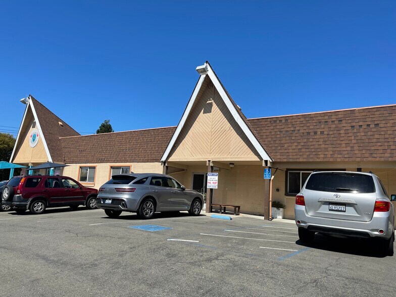 More Photos Of 4270-4286 Seven Hills Rd, Castro Valley Storefront For Lease