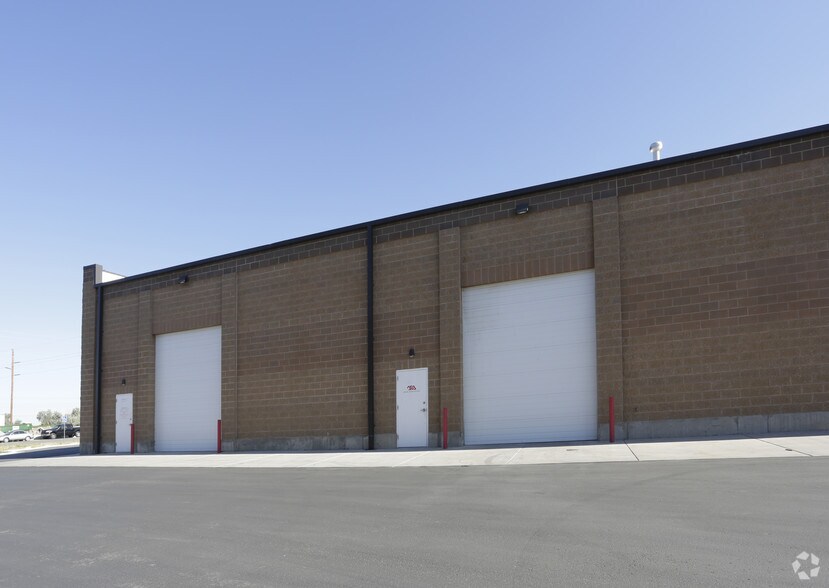 More Photos Of 1265 W 1275 N, Centerville Light Distribution For Lease