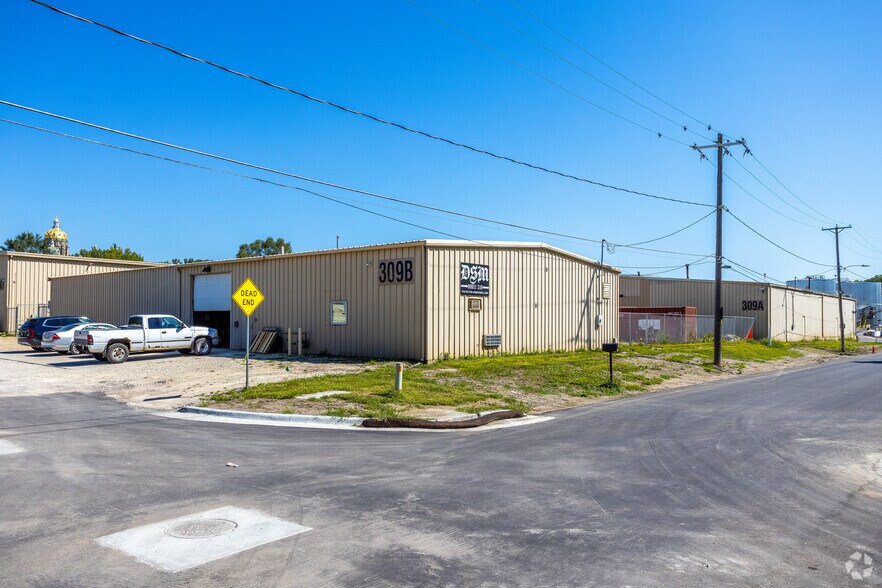 More Photos Of , Des Moines Industrial For Sale