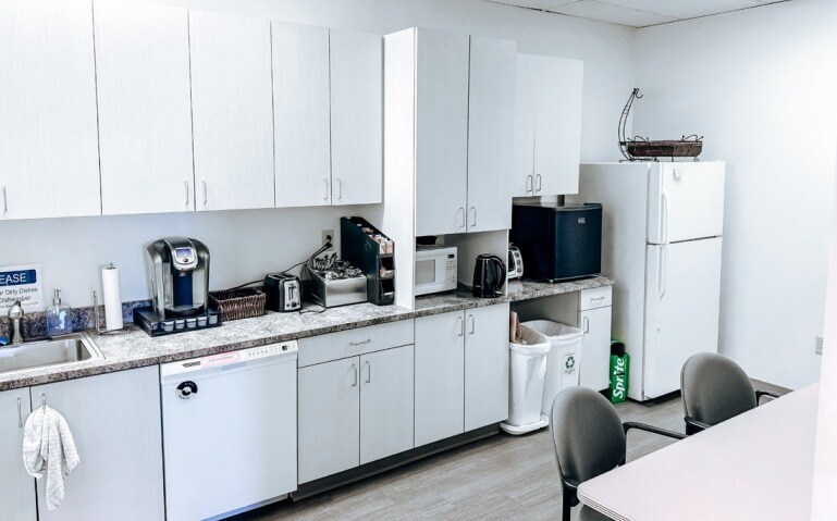 More Photos Of 507 Airport Blvd, Morrisville Light Distribution For Lease