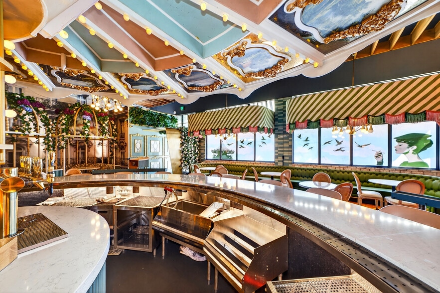 More Photos Of 2401 Kettner Blvd, San Diego Restaurant For Lease