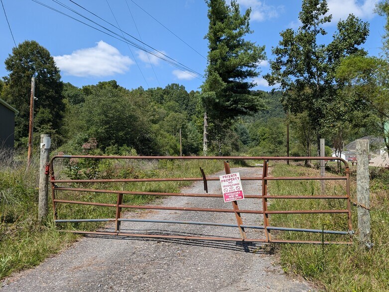 More Photos Of 405 Checks Rd, Summersville Land For Sale