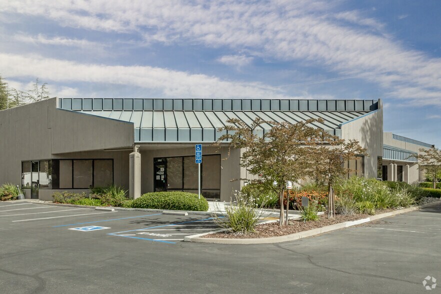 More Photos Of 3079 Kilgore Rd, Rancho Cordova Flex For Lease