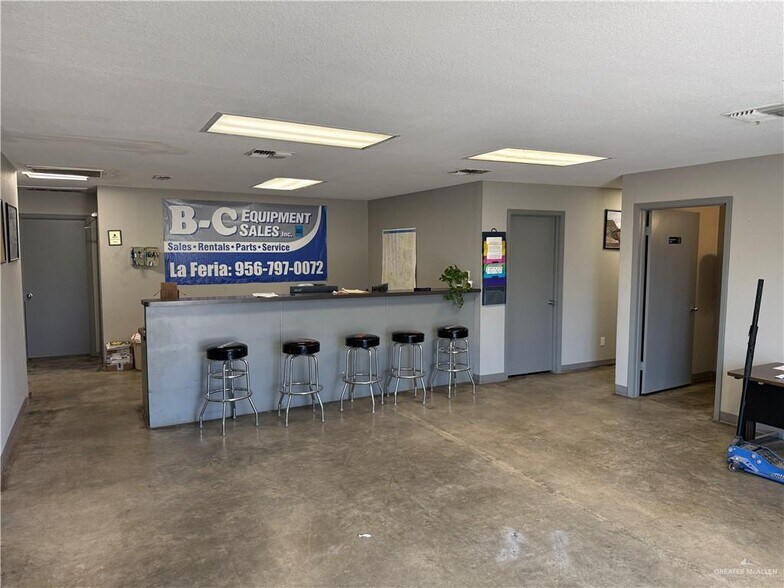 More Photos Of 110 E Expressway 83, La Feria Warehouse For Sale