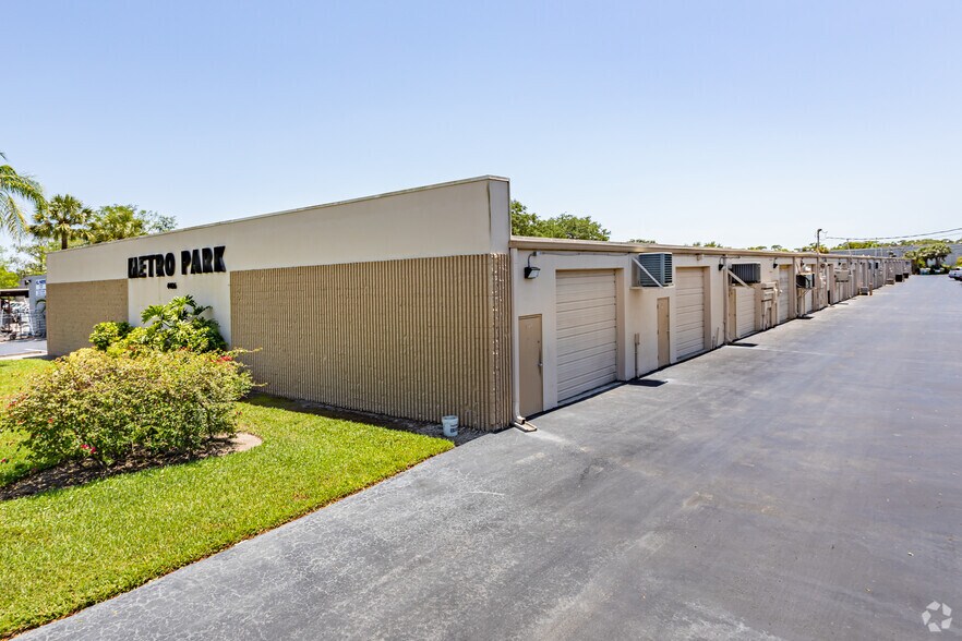 More Photos Of 4406 Exchange Ave, Naples Manufacturing For Sale